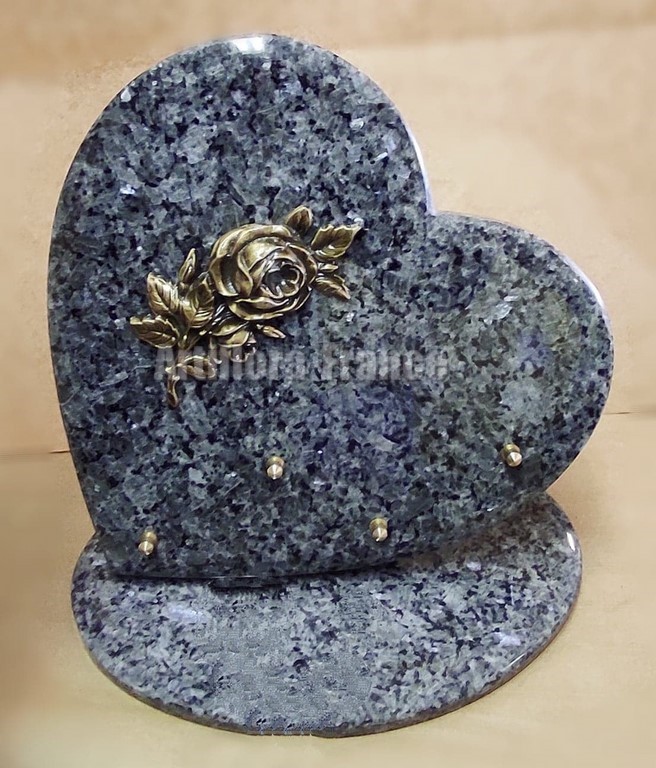 PLAQUE GRANIT FORME COEUR 30 CM