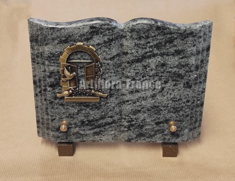 LIVRE PLAT GRANIT 15X20 CM