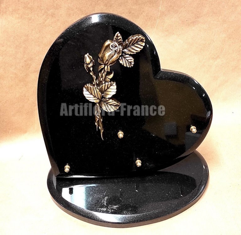 PLAQUE GRANIT FORME COEUR 30 CM