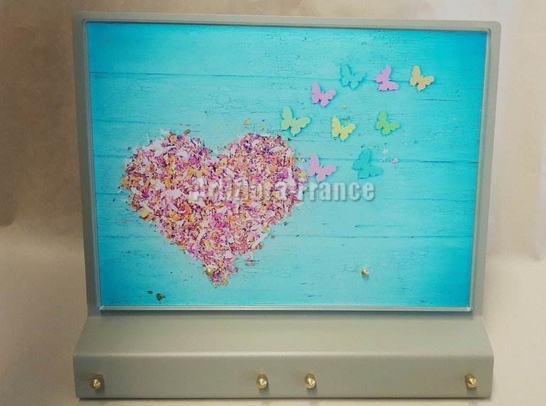 ALTUGLASS SUR SOCLE METAL 33X27CM COEUR PAPILLON